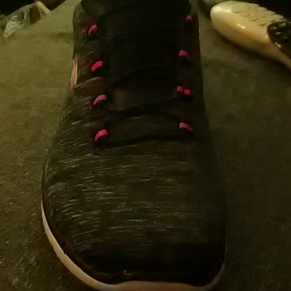 Shoes - Picture 3 of 3